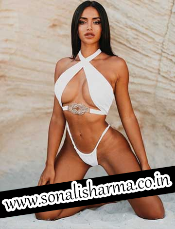 housewife escort in Delhi